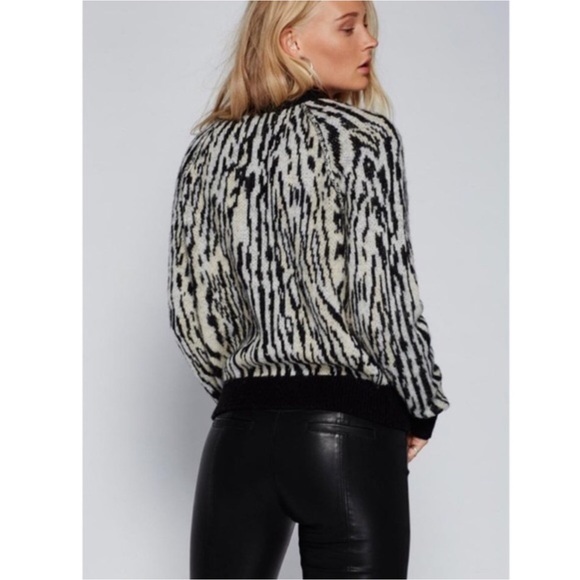 Free People Zebra Print Sweater Wool Blend Leave Me Wild Mock Neck Size XS - Picture 7 of 11